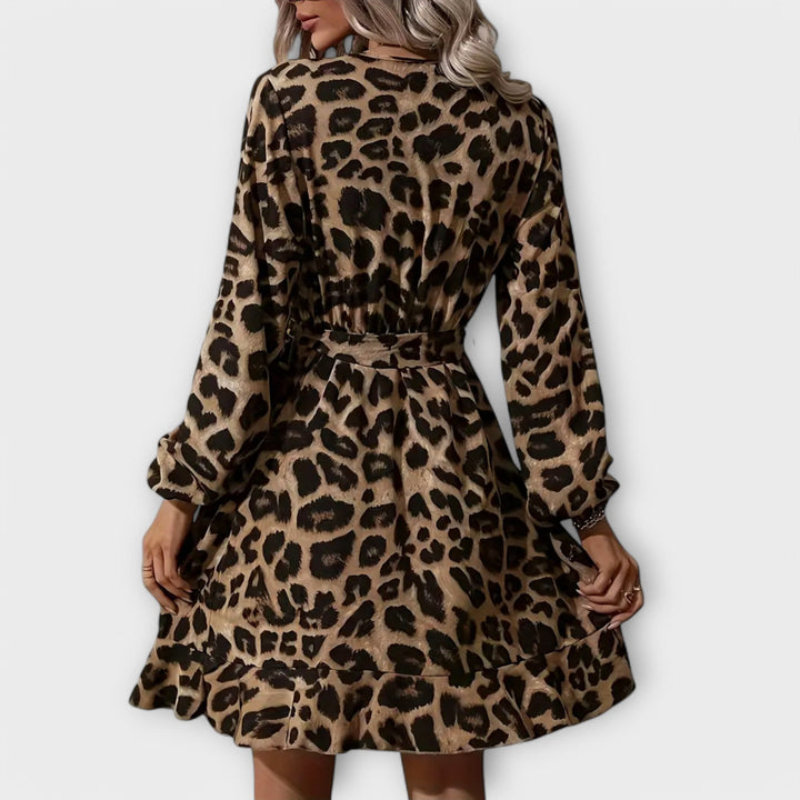 Stylové šaty s leopardím potiskem
