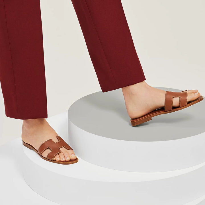 Amélie Chic Sandály – Elegantní kožené pantofle pro každý den